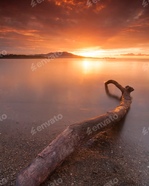 Preview: Sunset at the beach