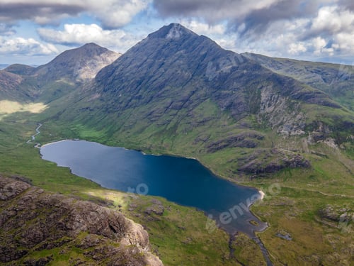 Preview: Views from Sgurr na stri peak in Skye island, Scotland