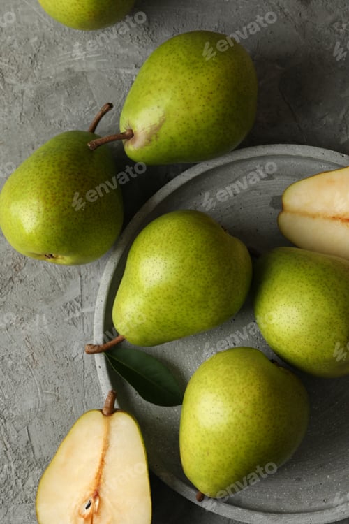 Preview: Tray with green pears on gray background