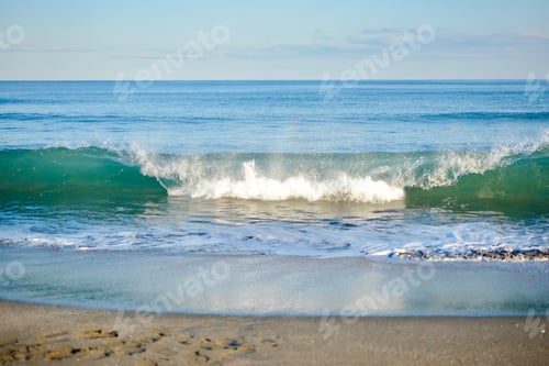 Preview: Clear water waves