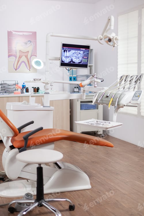 Preview: Interior of empty operating room in dental clinic
