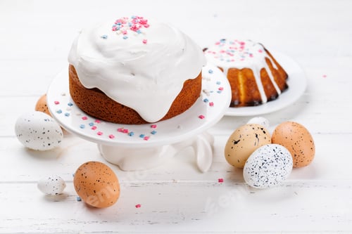Preview: Traditional Easter cake decorated with colorful icing and sprinkles, symbolizing the festive spirit