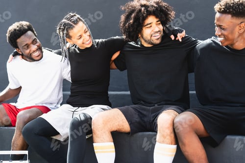 Preview: Young African American people having fun outdoor - Urban street people lifestyle