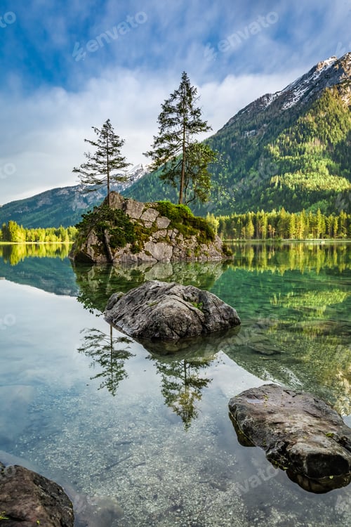 Preview: Stunning dawn at Hintersee lake in Alps in spring, Germany