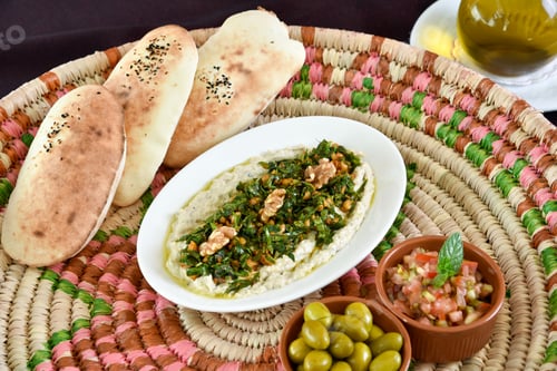 Preview: Arabic Food - Muttabal Topped with hibiscus