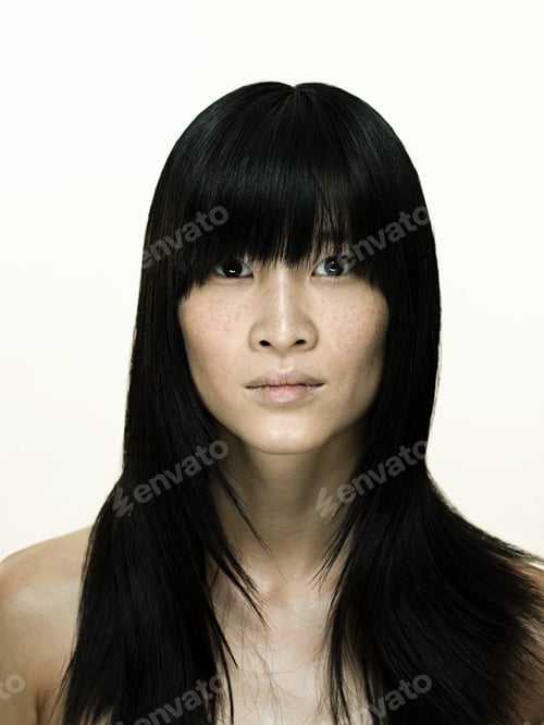 Preview: Portrait of a young woman