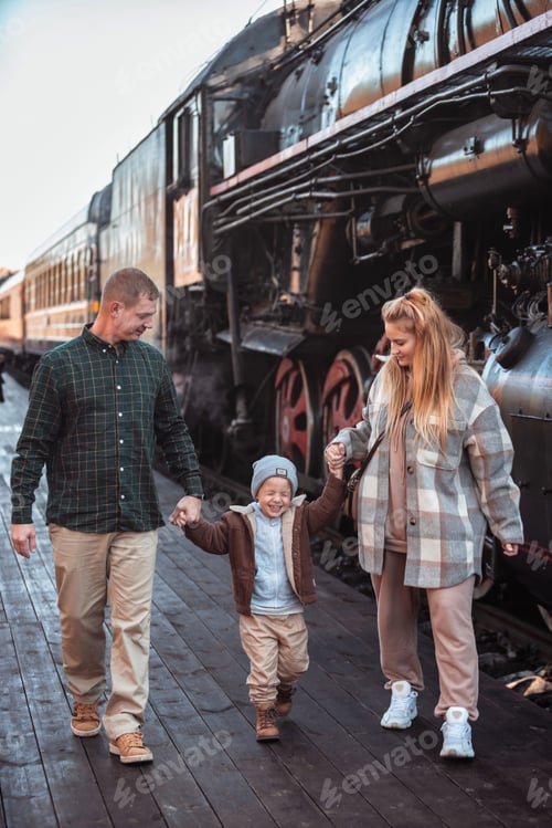 Preview: Family