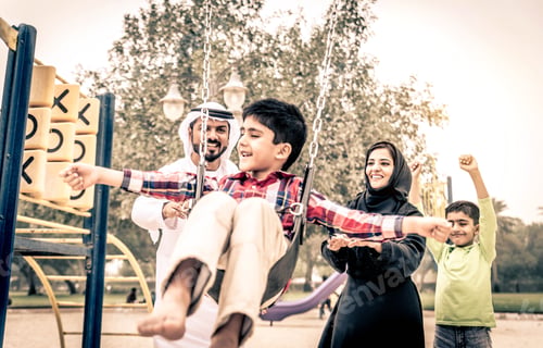 Preview: Arabian family