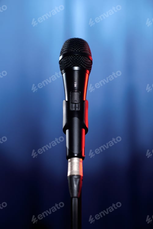 Preview: Sound amplifying equipment on stage