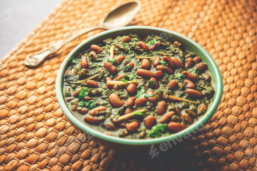 Preview: Palak rajma Masala is an Indian curry prepared with red kidney beans & spinach cooked with spices
