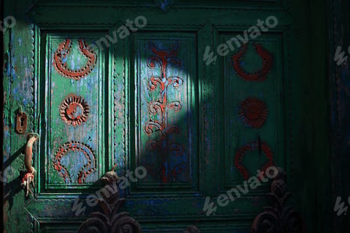 Preview: The old traditional wooden door