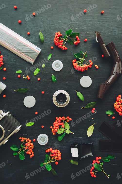 Preview: Vintage retro film camera flat lay