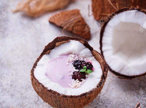 Preview: Blackberries smoothie in coconut shell