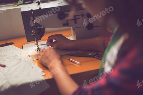 Preview: Setting up the sewing machine