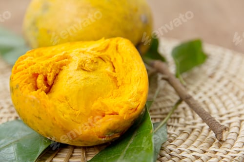 Preview: Tiesa, egg fruit, Canistel.
