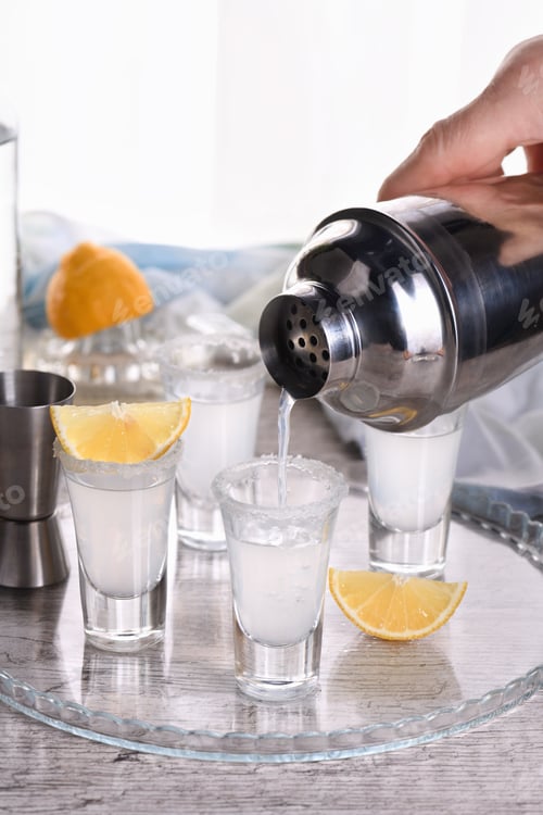 Preview: Shots vodka with lemon