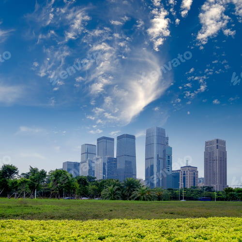 Preview: City and grass