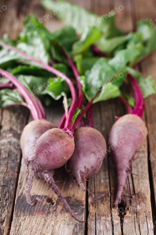 Preview: Bunch of Baby Beets with foliage
