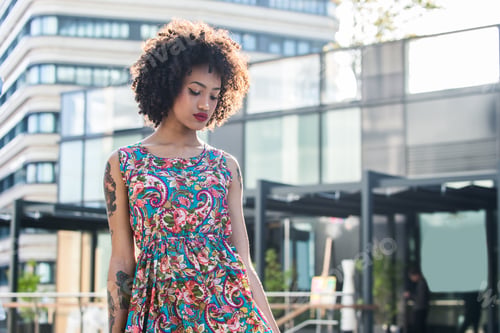 Preview: Beautiful afro-american girl