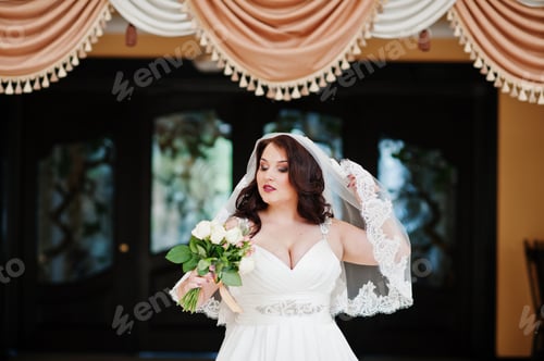 Preview: Brunette bride xxl model
