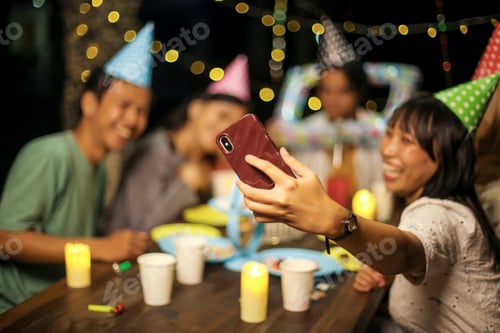 Preview: Birthday Party
