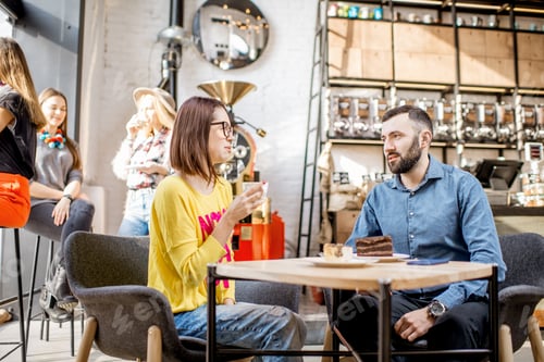 Preview: Friends in the cafe