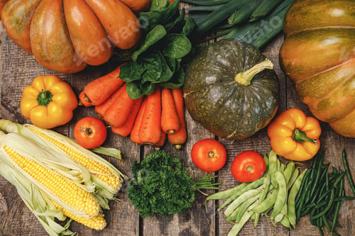 Preview: Beautiful arrengament of autumn vegetables on wooden table