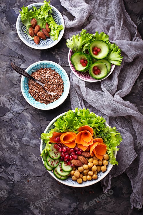 Preview: Buddha bowl with vegetable and chick-pea