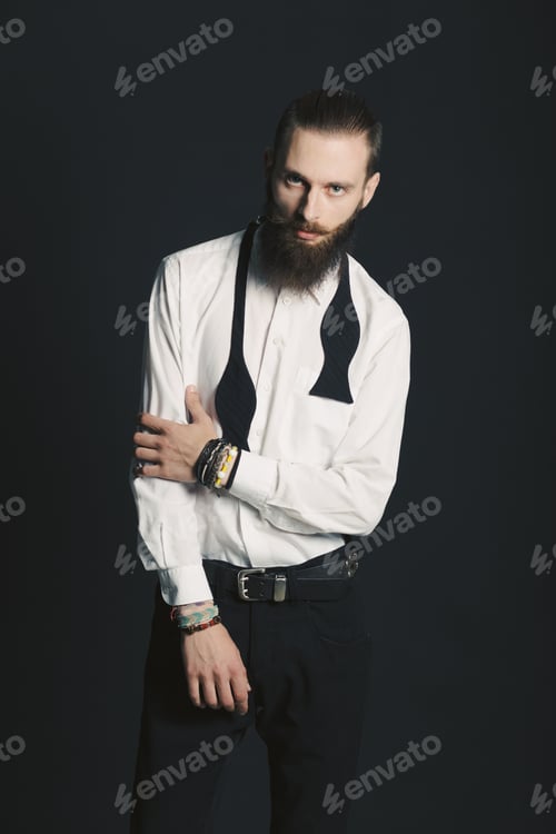 Preview: Hipster style bearded man