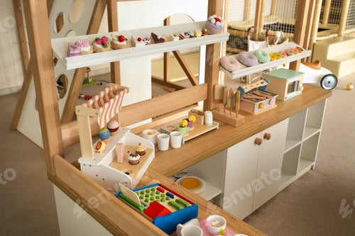 Preview: Wooden children's play kitchen with dishes and artificial food