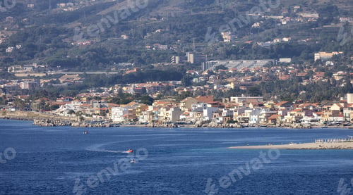 Preview: City by the Sea. Messina, Sicilia, Italy.