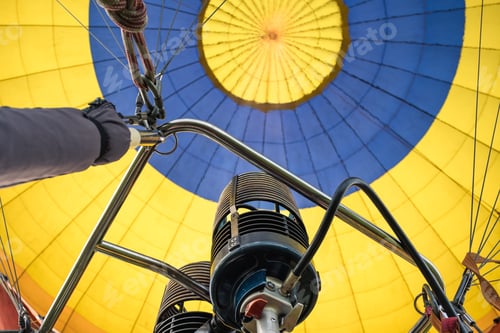 Preview: Low angle of fire while fuel in a hot air balloon
