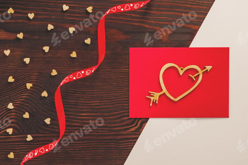 Preview: Envelope on the table