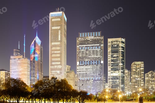 Preview: Chicago downtown skyline at night, Illinois, USA