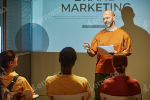 Preview: Mature Expert In Business Training