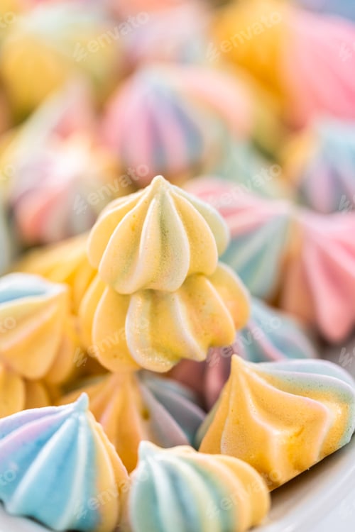 Preview: Unicorn meringue cookies