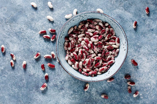 Preview: Red beans in a bowl, top view.