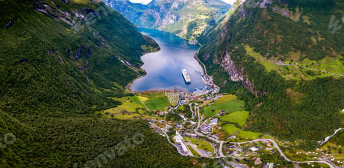 Preview: Geiranger fjord, Norway.