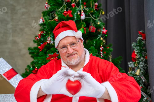 Preview: Daily life of Santa clause.