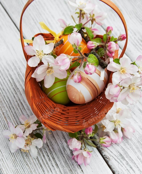 Preview: Easter eggs and apple blossom