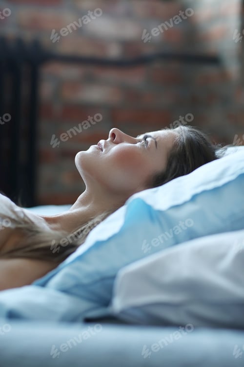 Preview: Morning in bed