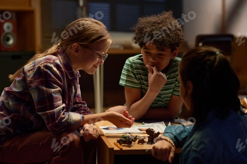 Preview: Girl in eyeglasses throwing dice