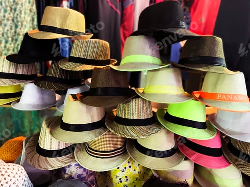 Preview: Many Colorful Summer Hats For Sale