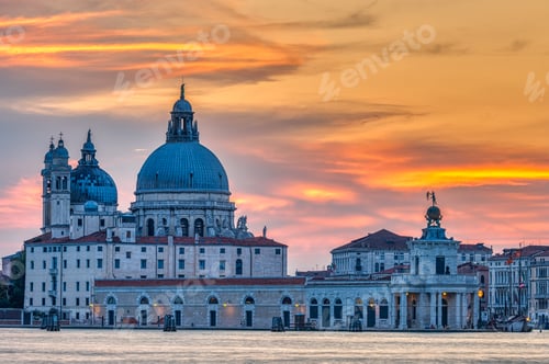 Preview: The Basilica Di Santa Maria Della Salute in Venice