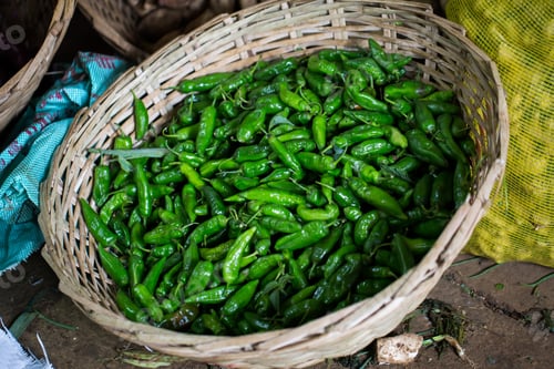 Preview: Fresh chilli is sold in the market. The Indian market in Mauritius