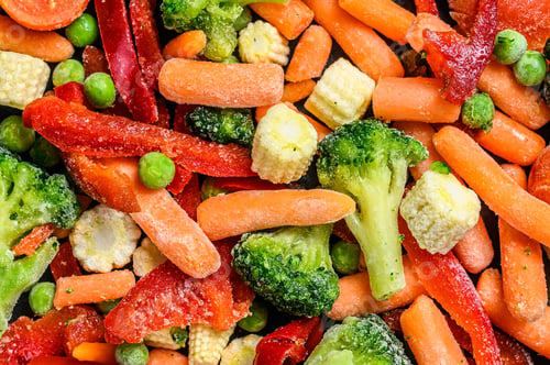 Preview: Frozen cold sliced Vegetables, broccoli, sweet peppers, tomatoes, carrots, peas and corn