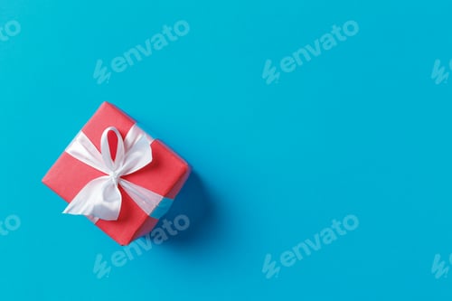 Preview: gift box on color background