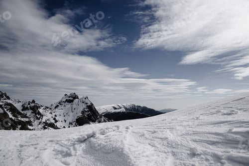Preview: Mountain landscape in winter.