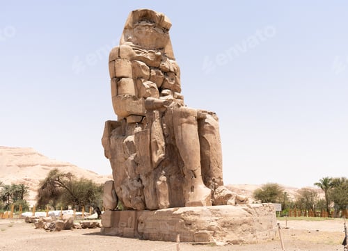 Preview: An ancient egyptian statue of a pharaoh