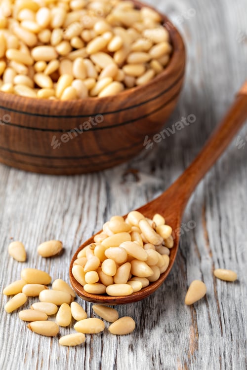Preview: Roasted pine nuts